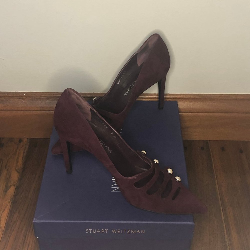 Ladies Stuart Weitzman Pumps - image 1
